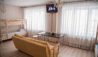Хостел Достоевский Екатеринбург Место в номере на 10 мест для мужчин-5